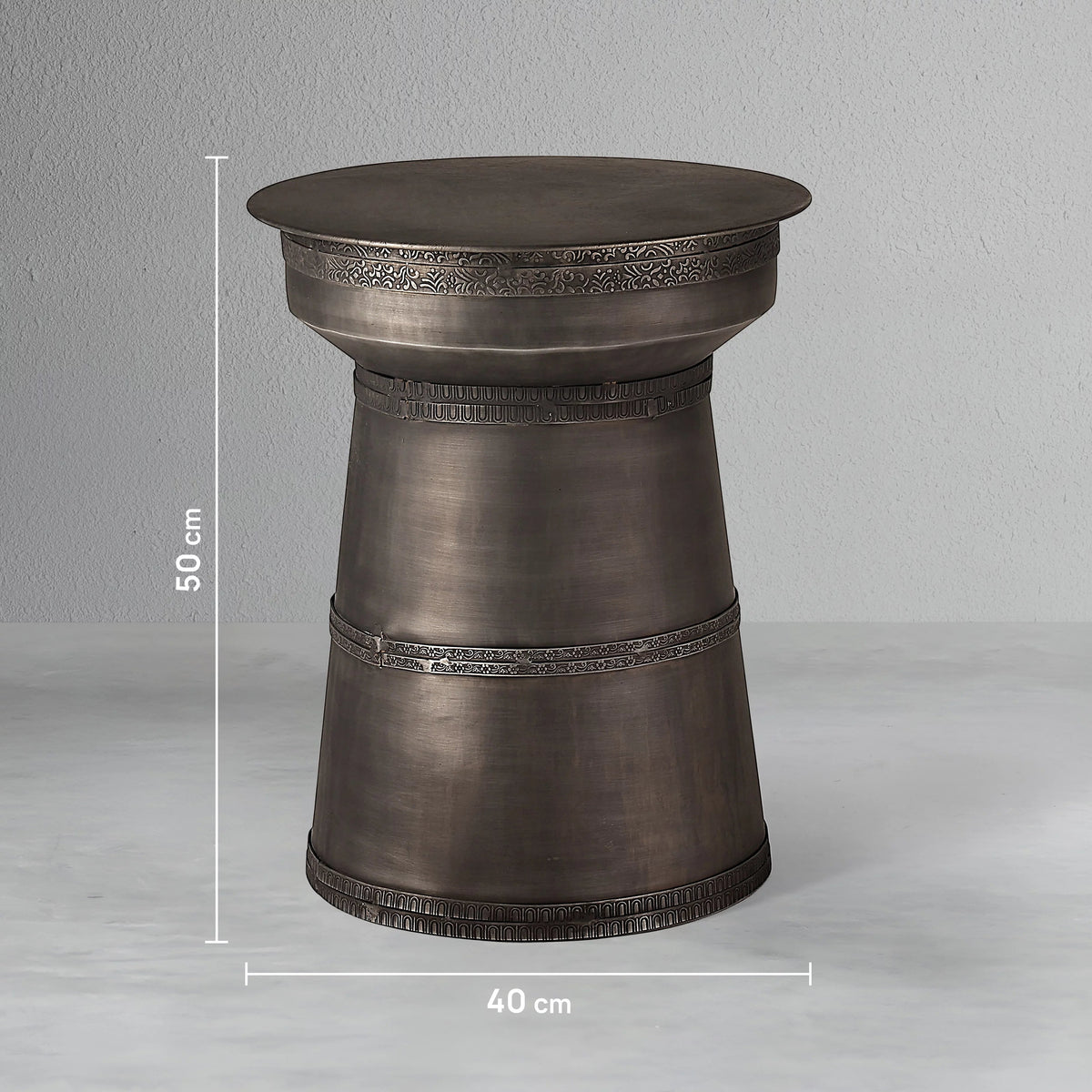 ravenna-metal-side-table_9_dw.webp