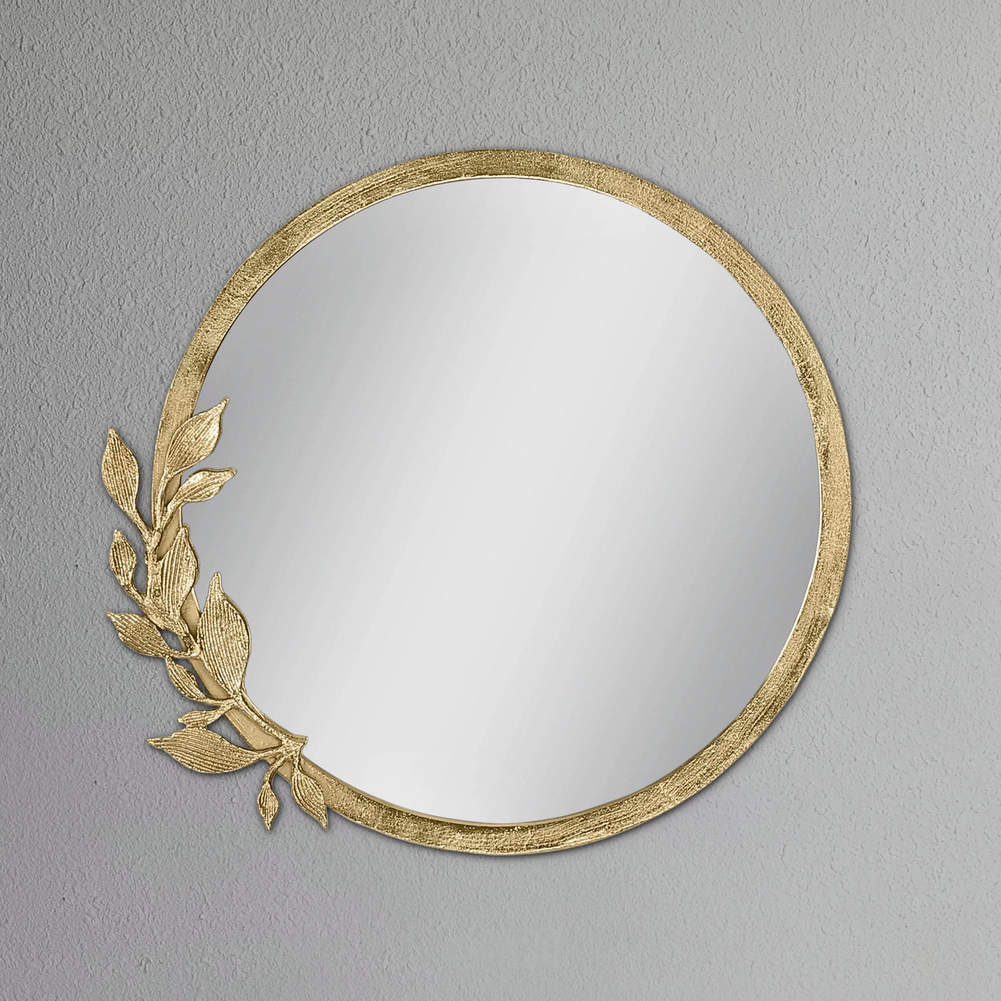 regal-mirror_2_dw.webp