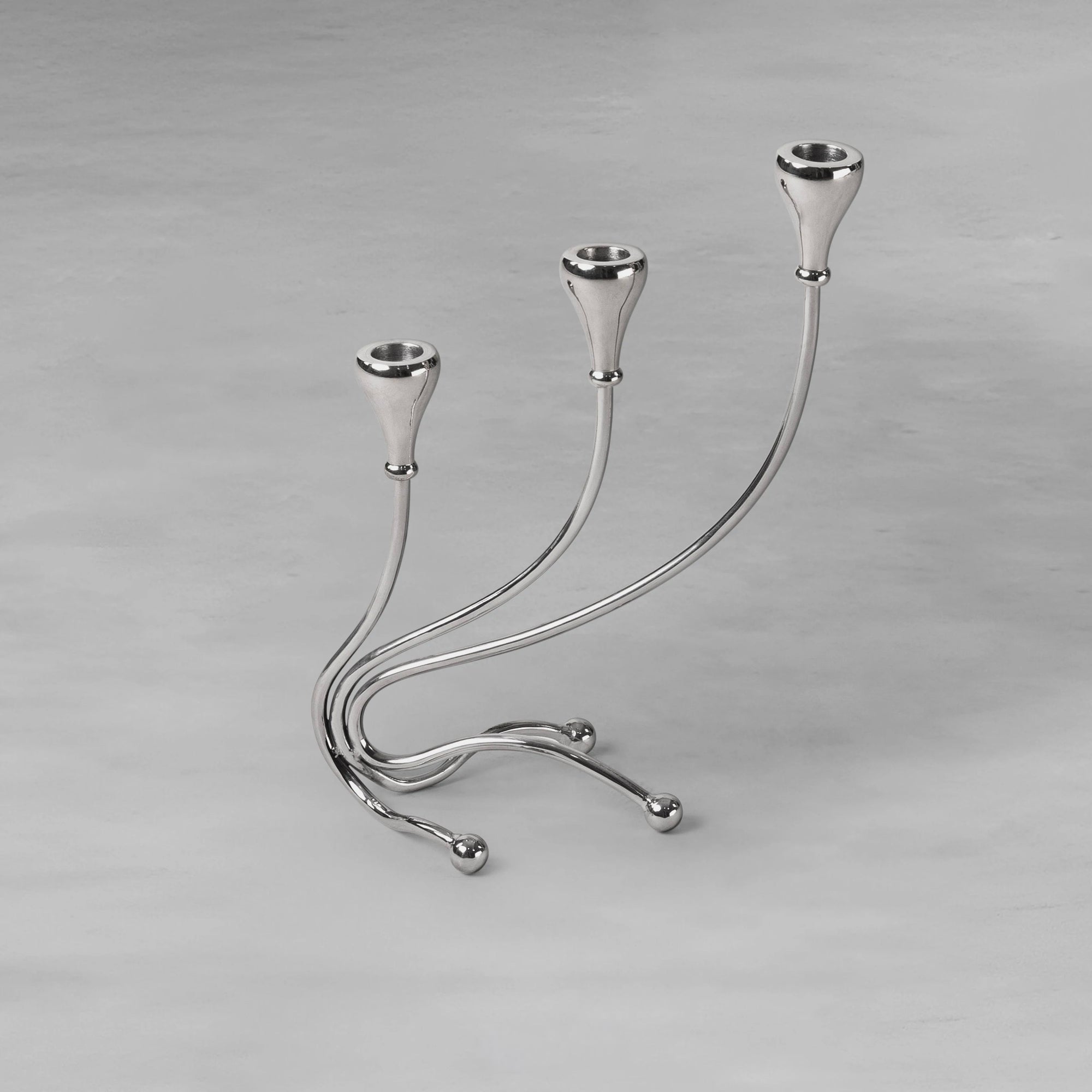 ribbon-candelabrum-3-tall_2_dw.webp