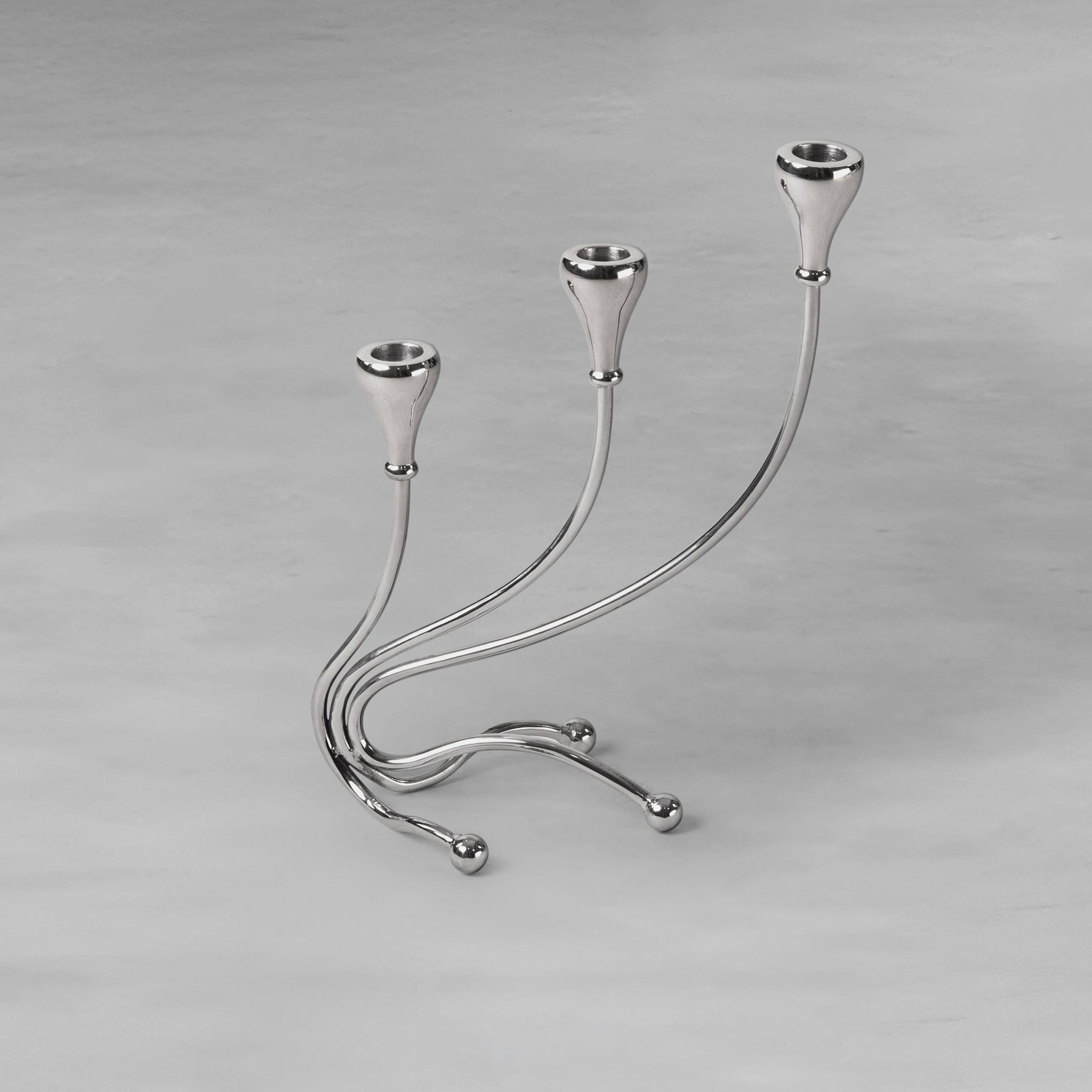 ribbon-candelabrum-3-tall_2_dw.webp