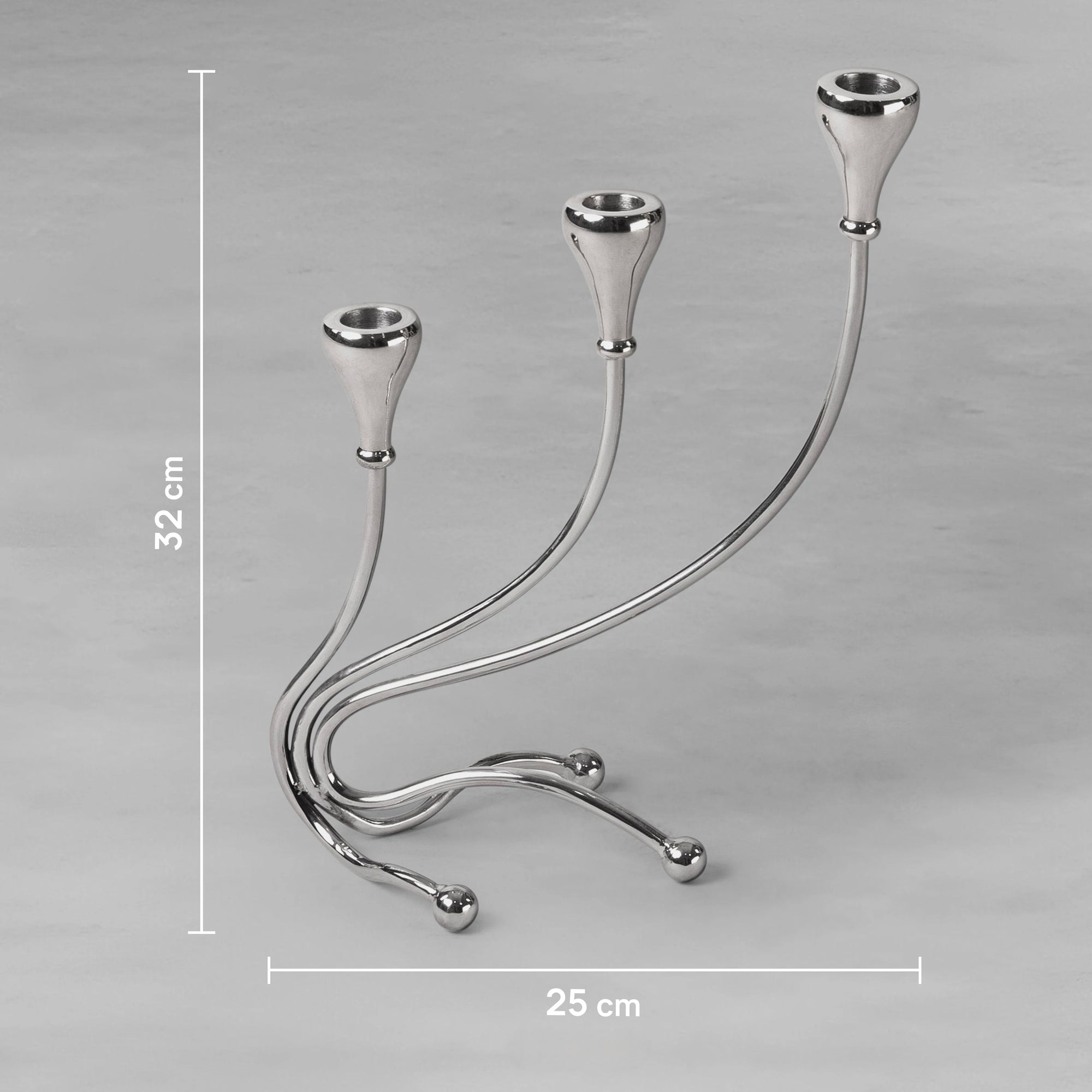ribbon-candelabrum-3-tall_5_dw.webp