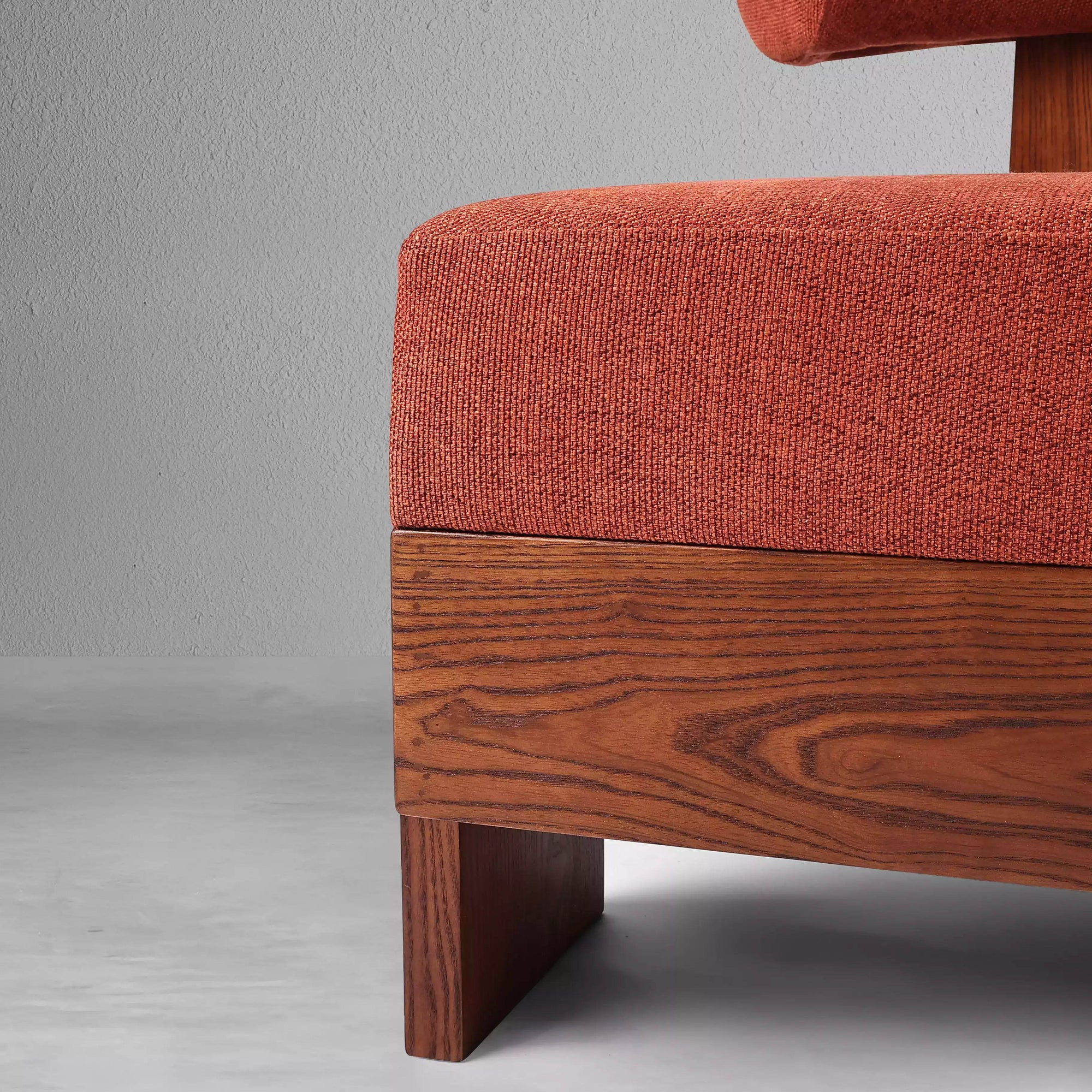 ridge-lounge-chair_7_dw.webp