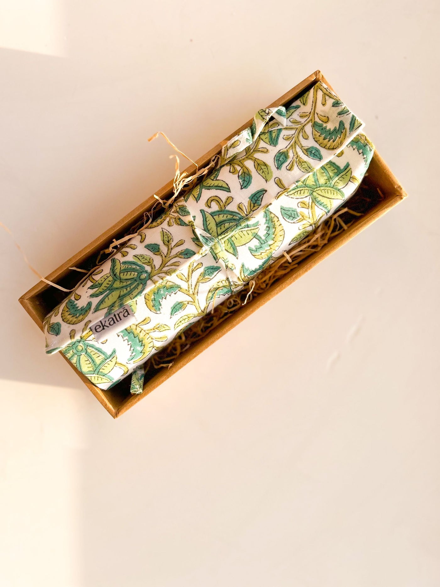 Roll Up Case Green Floral