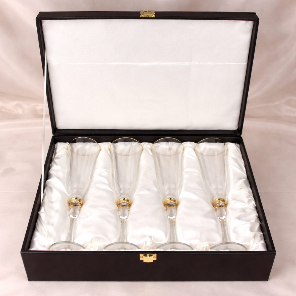 Royale Set Of 4 Champagne Flutes with Gift box