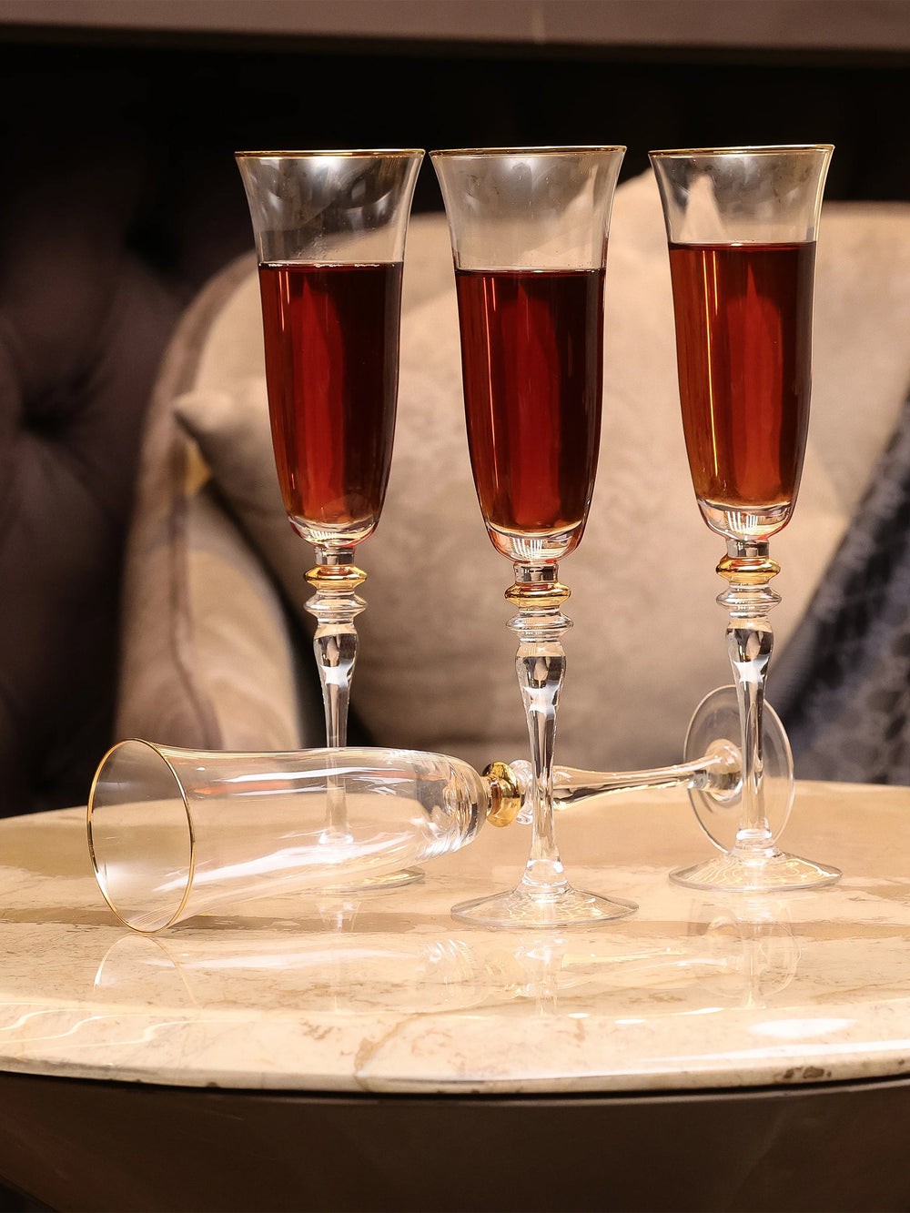 Royale Set Of 4 Champagne Flutes with Gift box