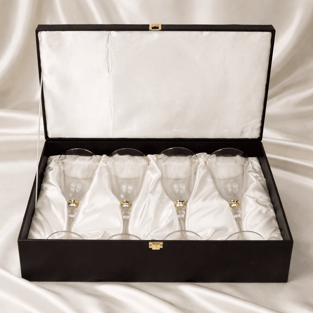 Royale Set Of 4 Wine Glasses with Gift box