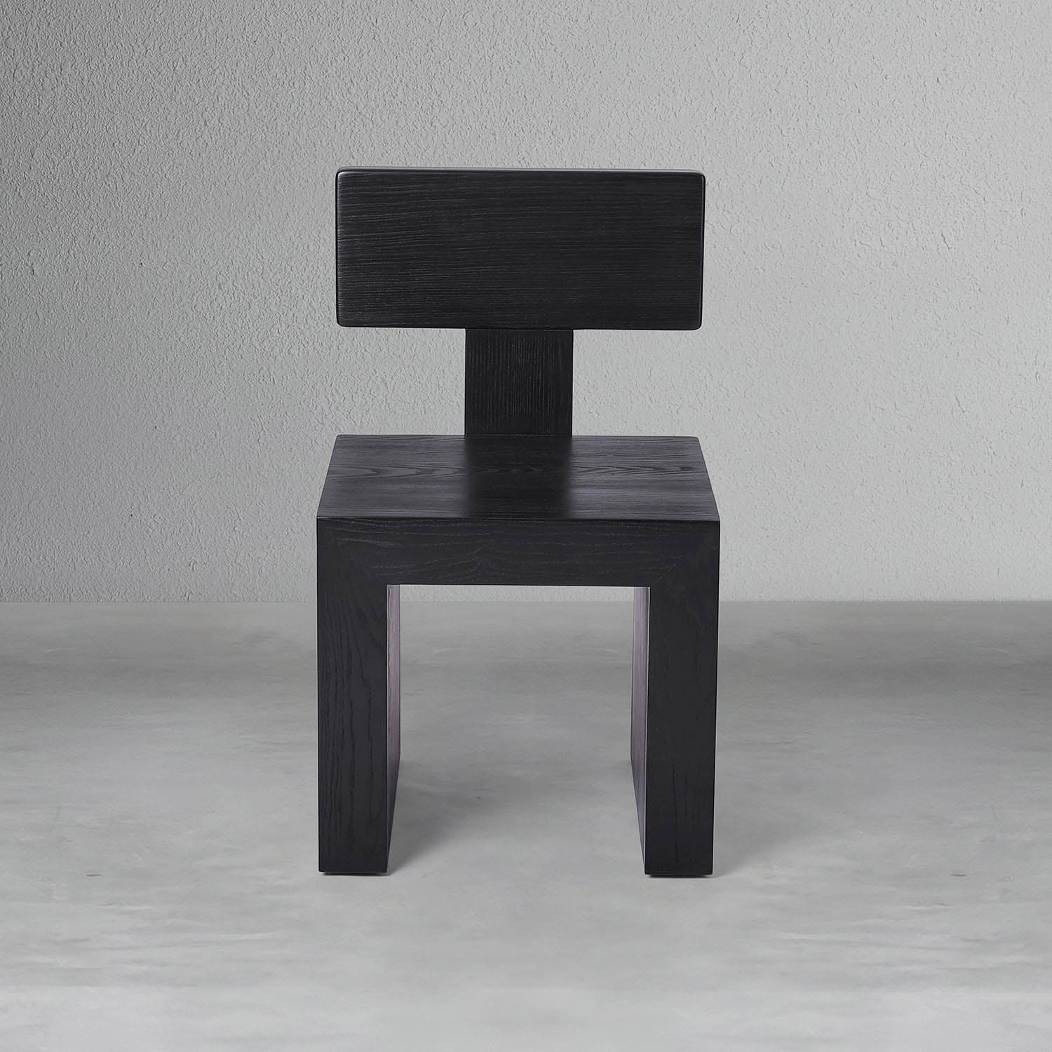royce-chair_2_dw.webp