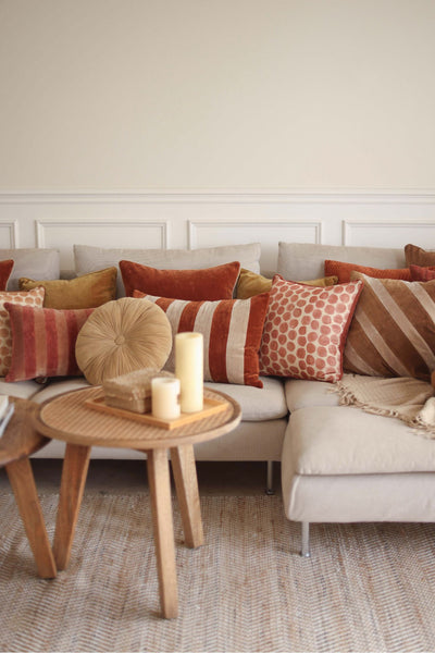 Cuddle Oatmeal Velvet  Round Cushion