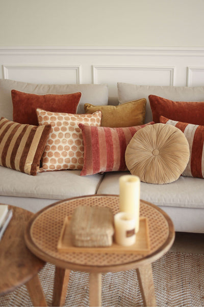 Cuddle Oatmeal Velvet  Round Cushion