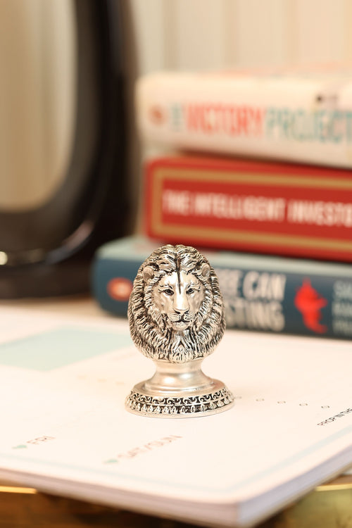 Lion Head Paper Weight for Office Table