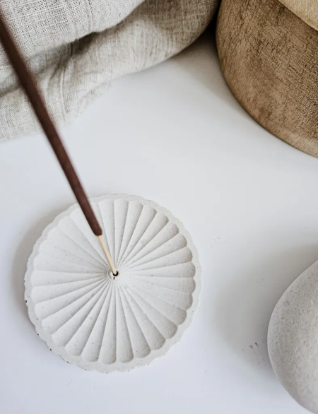 Luna Ripple Incense Holder