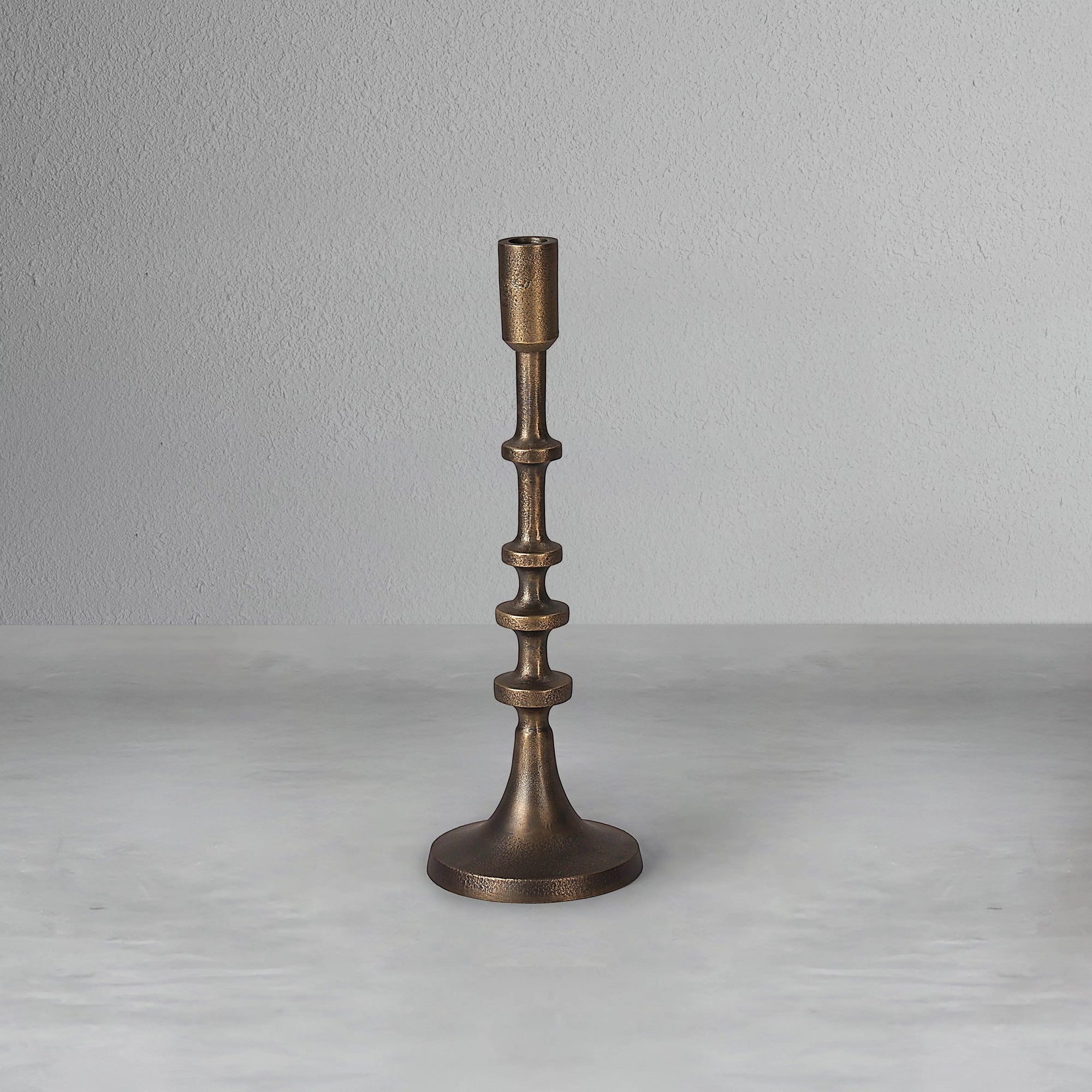 sentinel-candle-stand-small_2_dw.webp