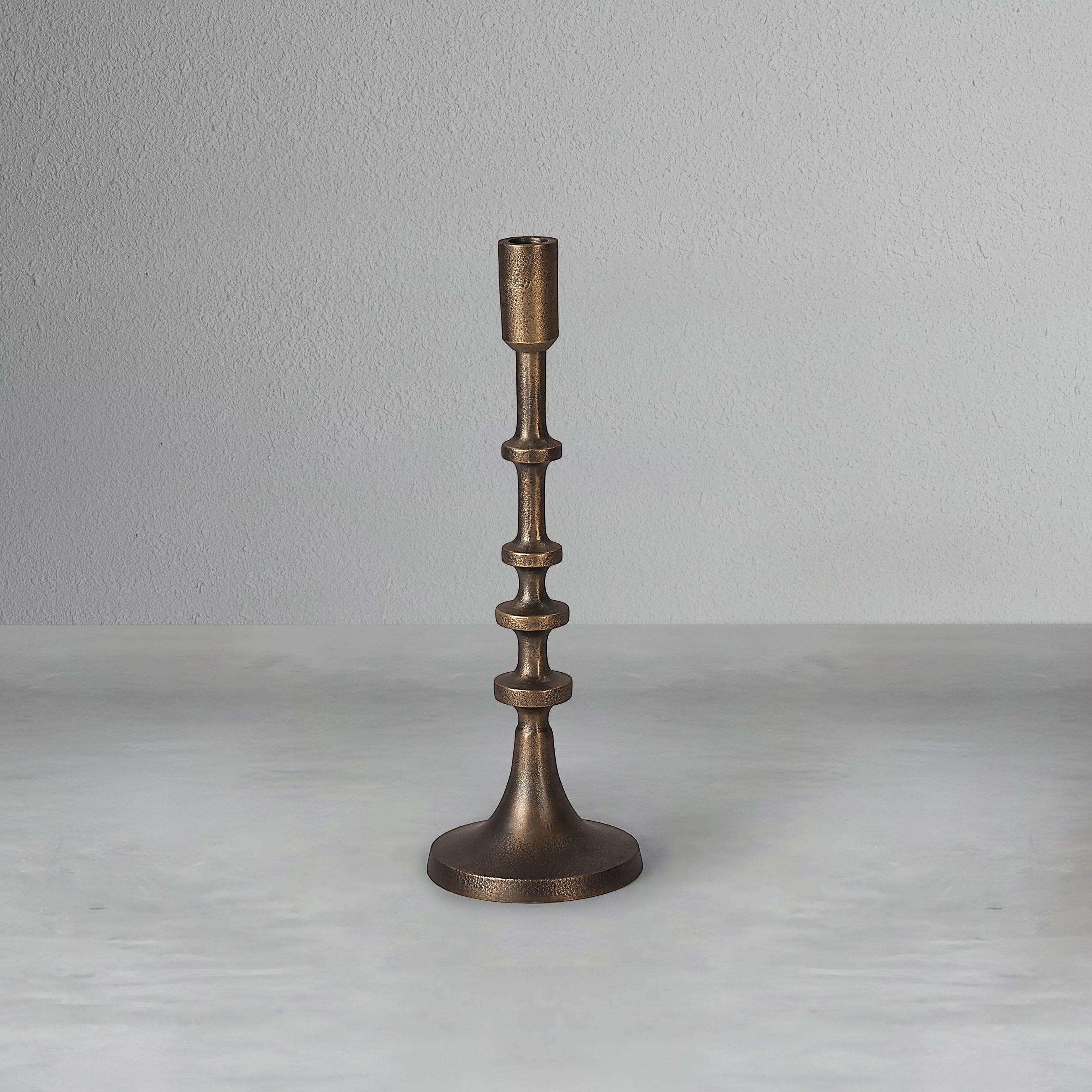sentinel-candle-stand-small_2_dw.webp