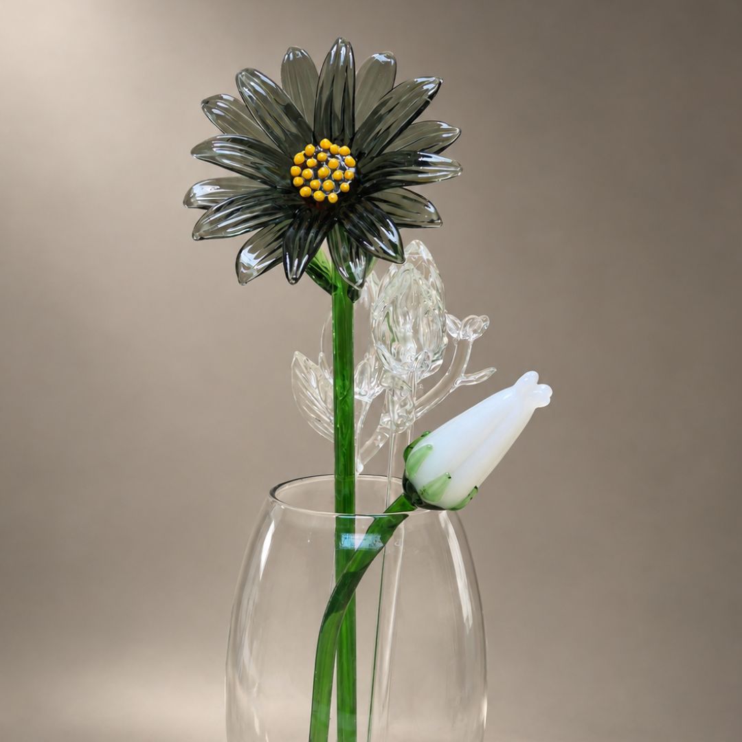 NOIR SUNFLOWER COMPOSITION