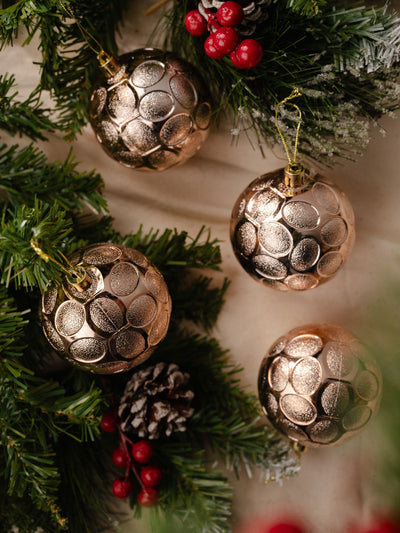Silver Christmas Balls Pack Of 4