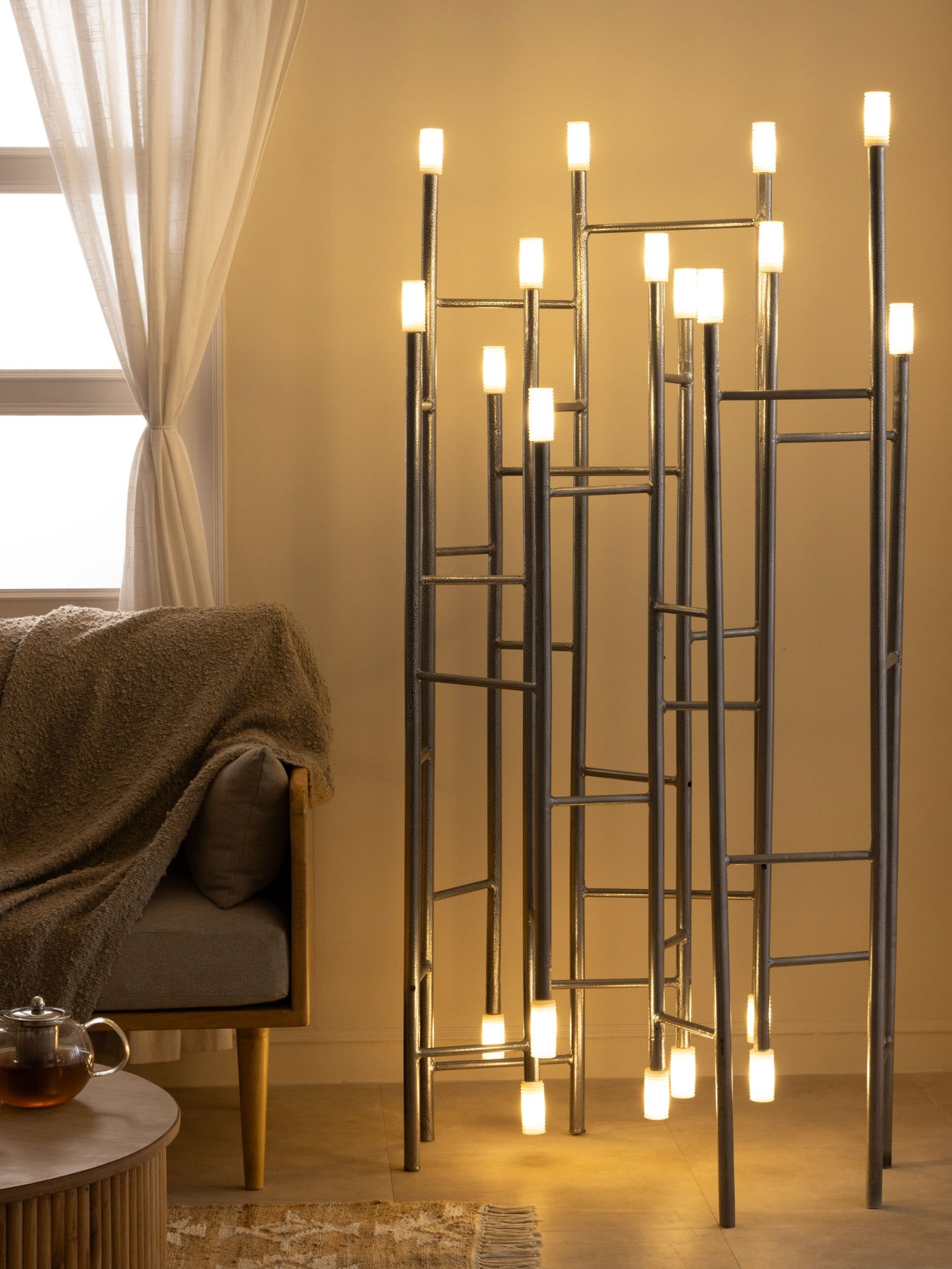 Siri Lux floating floor lamp