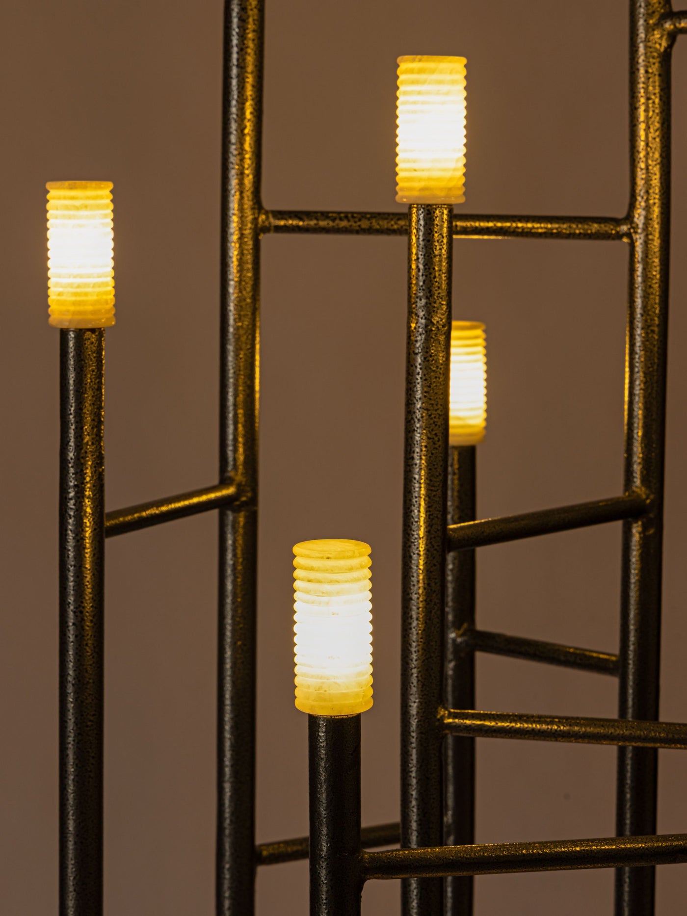 Siri Lux floating floor lamp