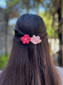 Floral crochet alligator clip