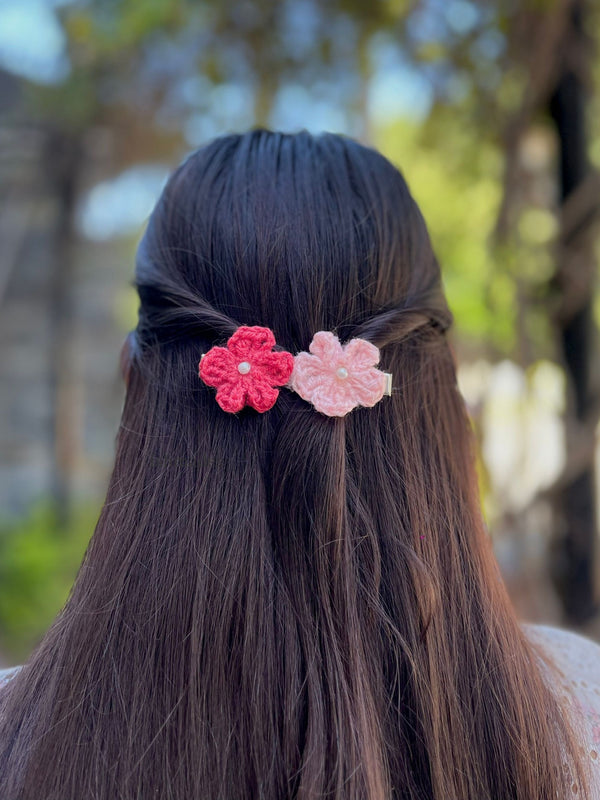 Floral crochet alligator clip