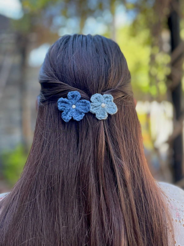Floral crochet alligator clip