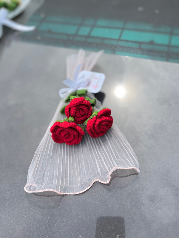 Ishmades Velvet Knots bouquet