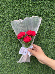 Ishmades Velvet Knots bouquet
