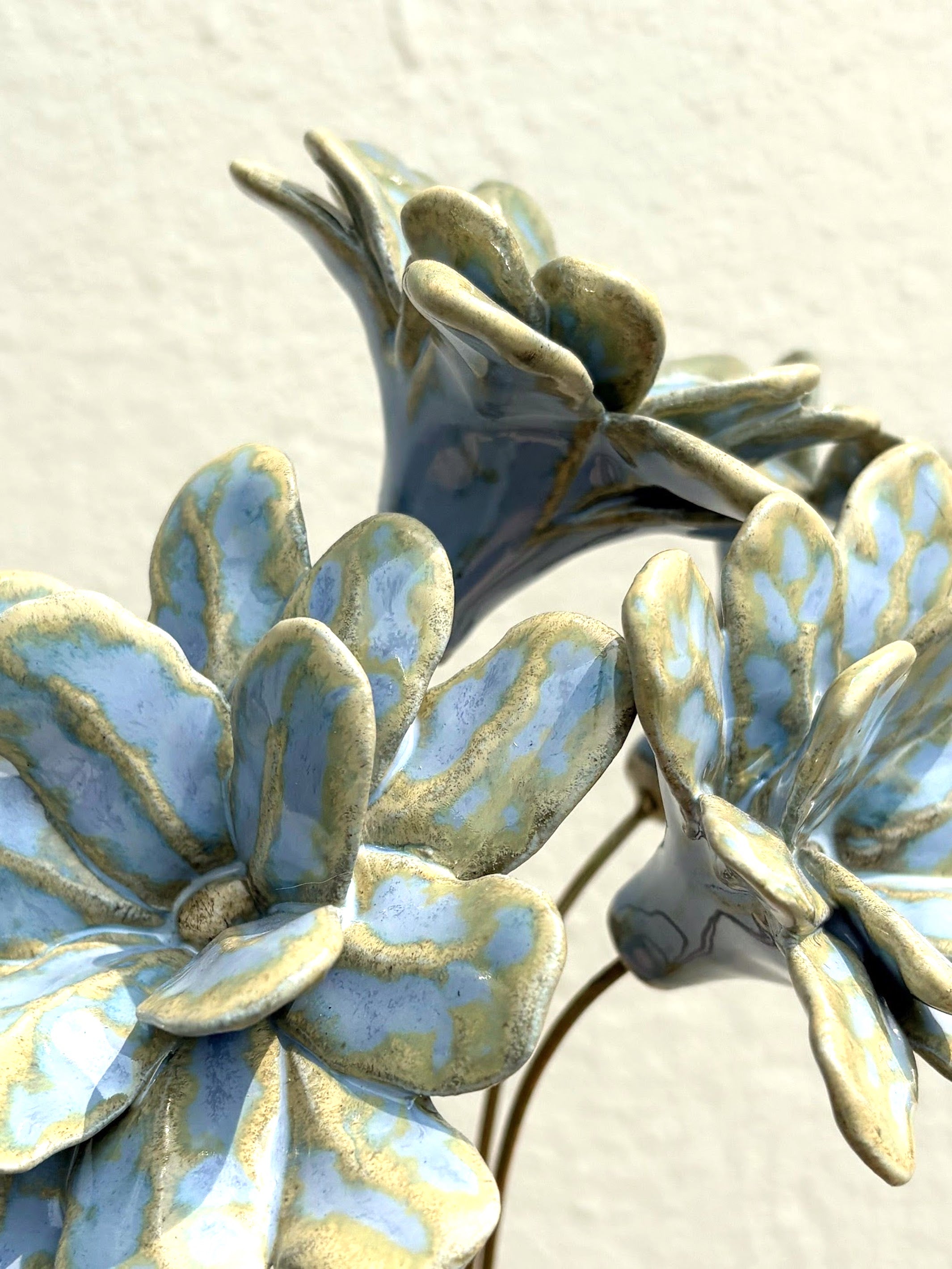 Soft Flame Electric Blue -Single Flower Stem