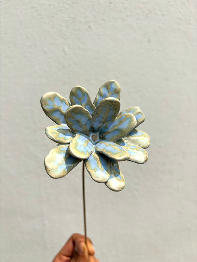 Soft Flame Electric Blue -Single Flower Stem