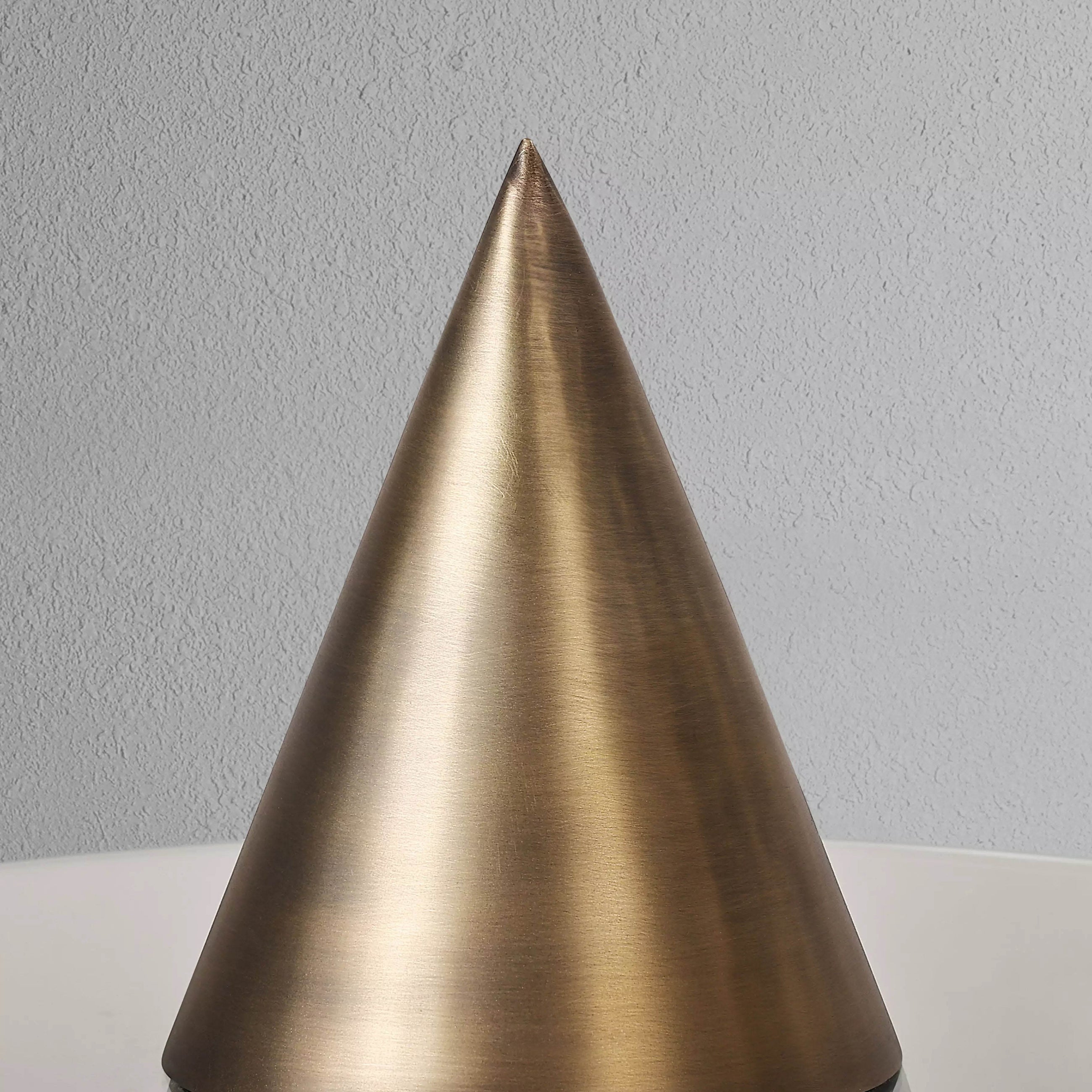 solis-conical-side-table_4_dw.webp