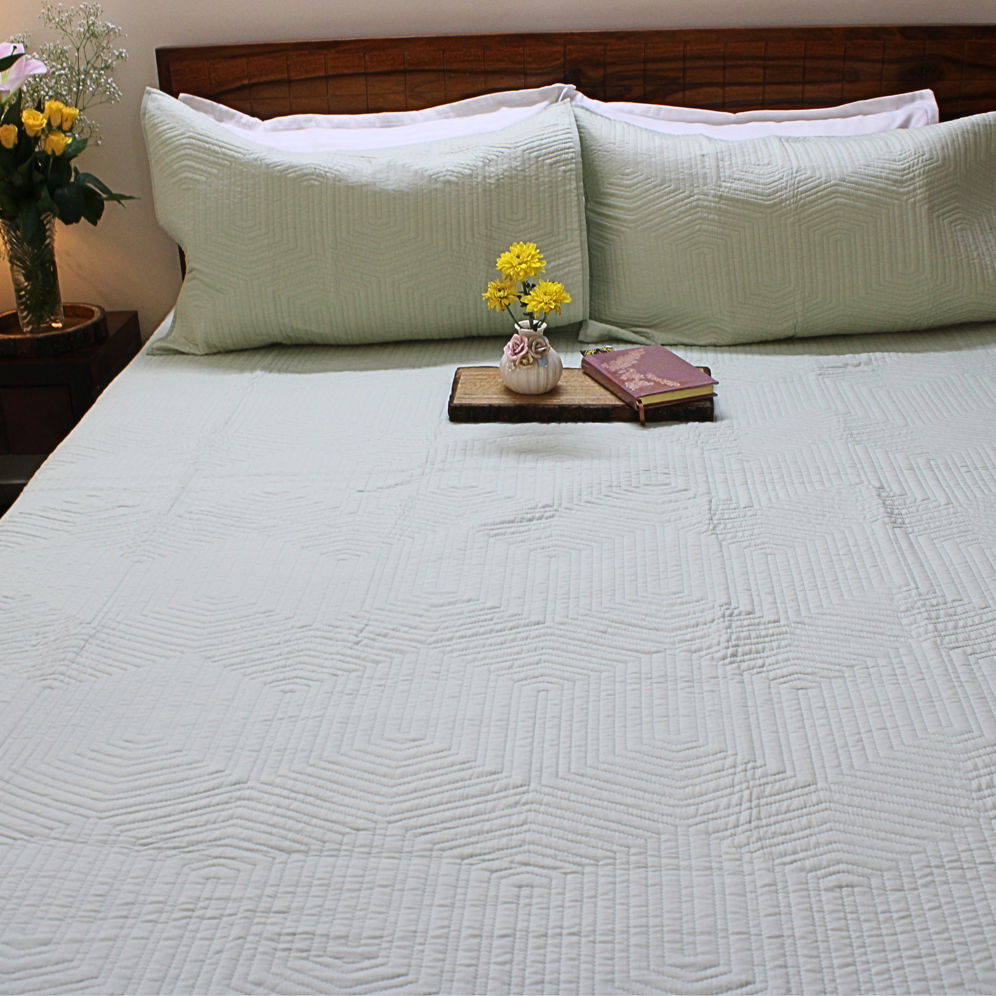 Serene Stich Quilted Bed Cover-PM