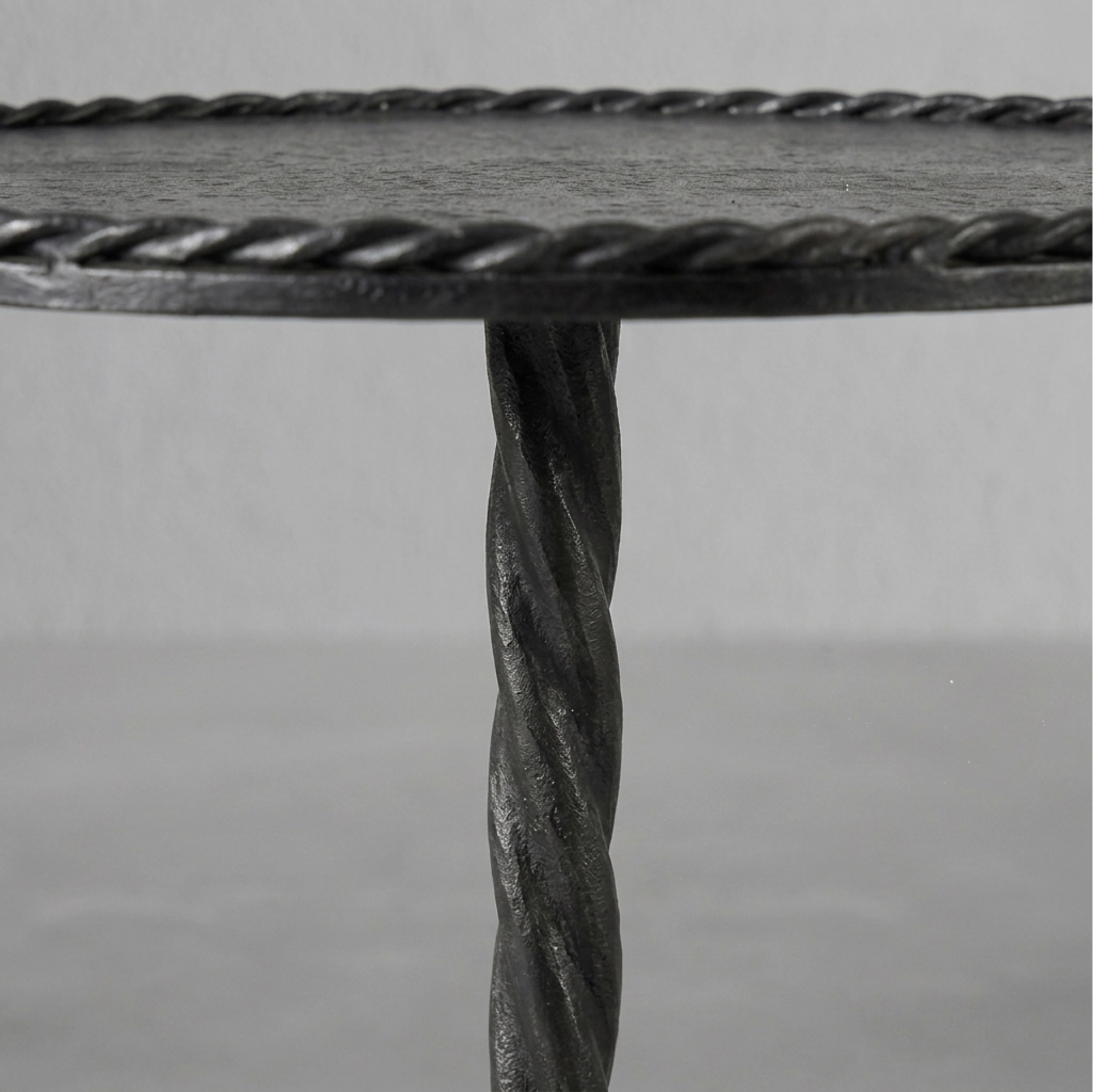statera-side-table_3_dw.webp