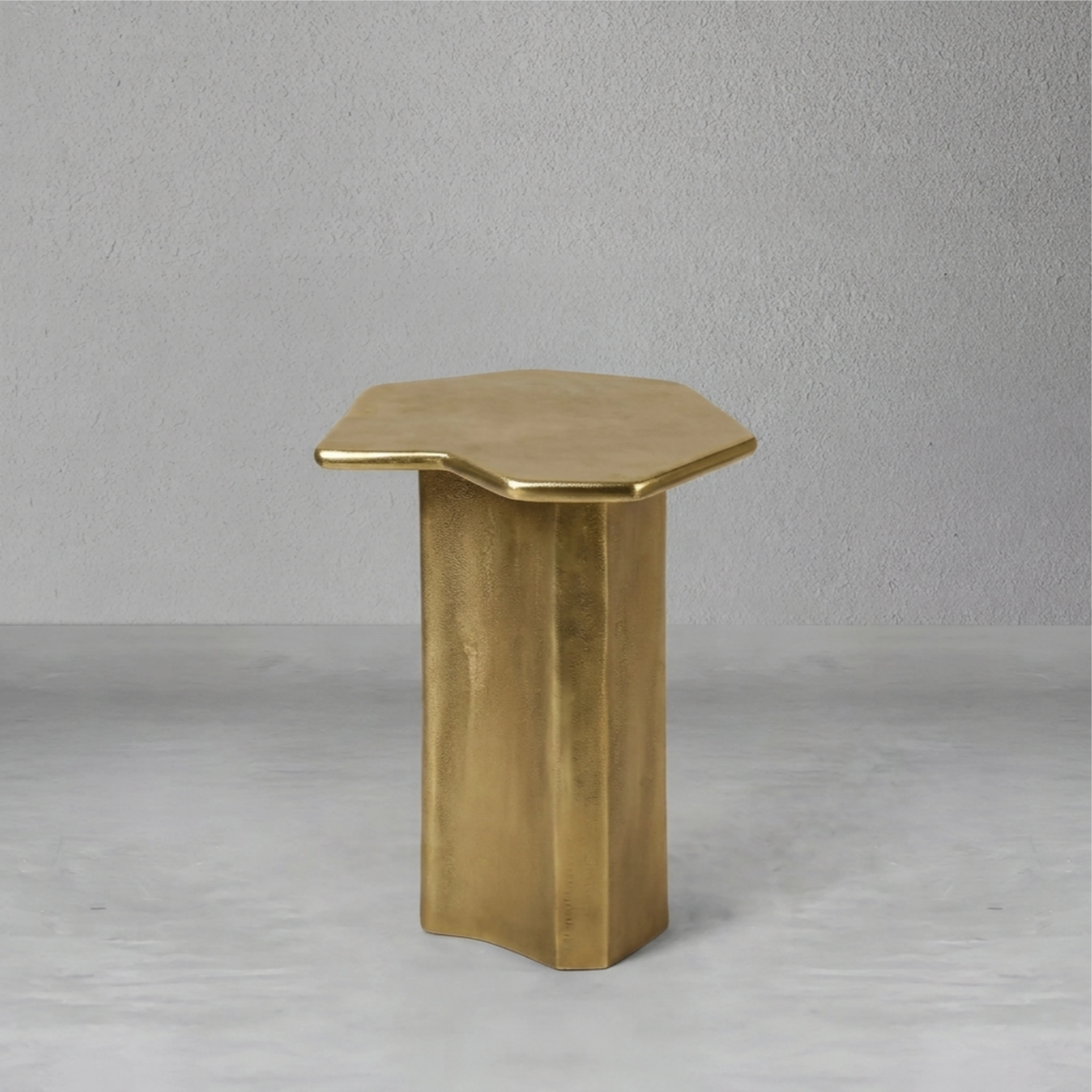 stela-side-table-gold_4_dw.webp