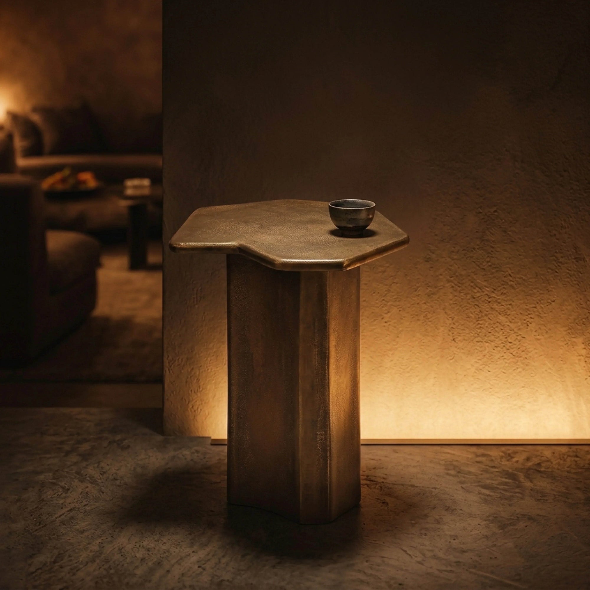 stela-side-table_7_dw.webp