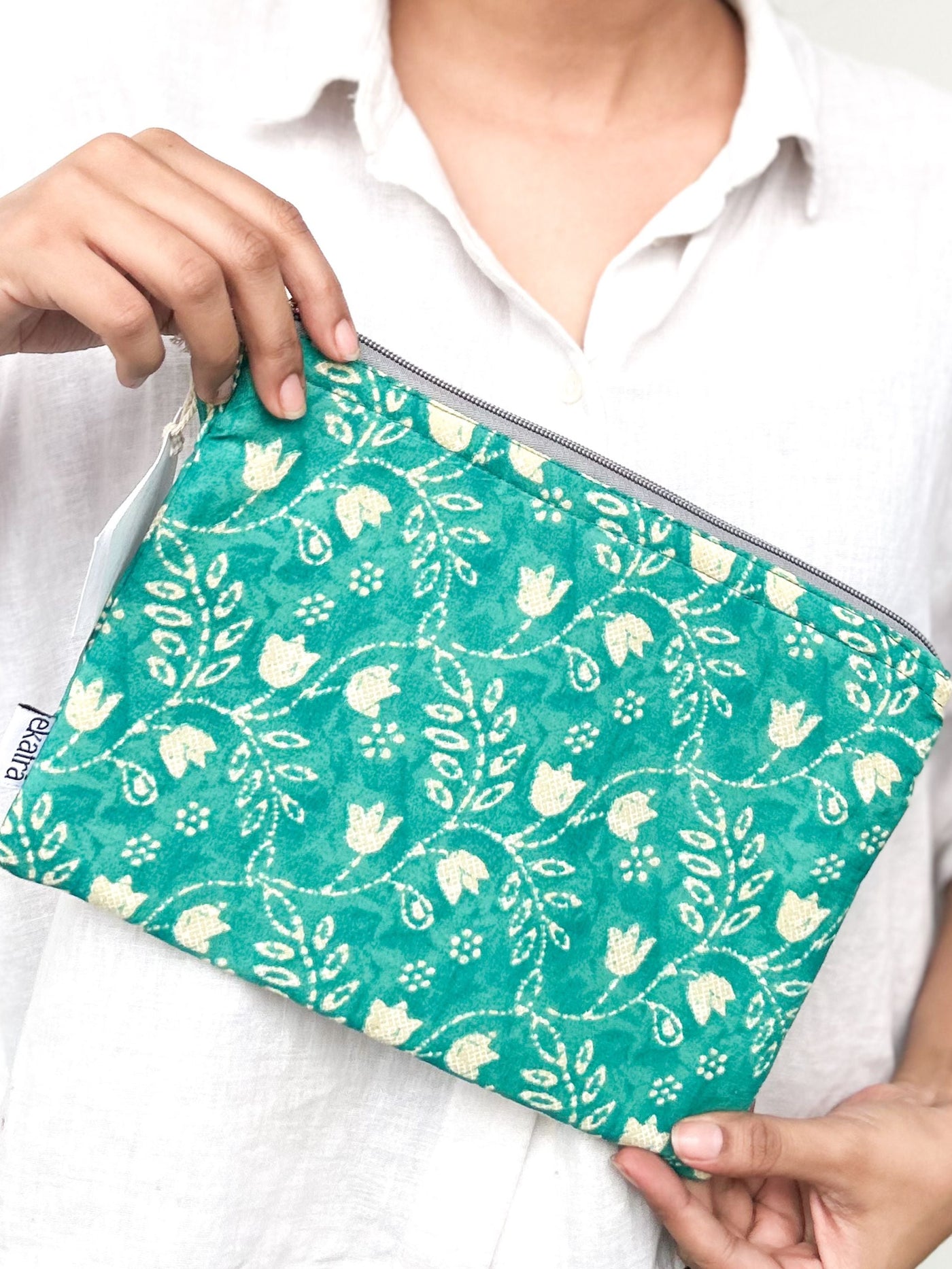 Sustainable Cotton Travel Organizer - Teal Floral