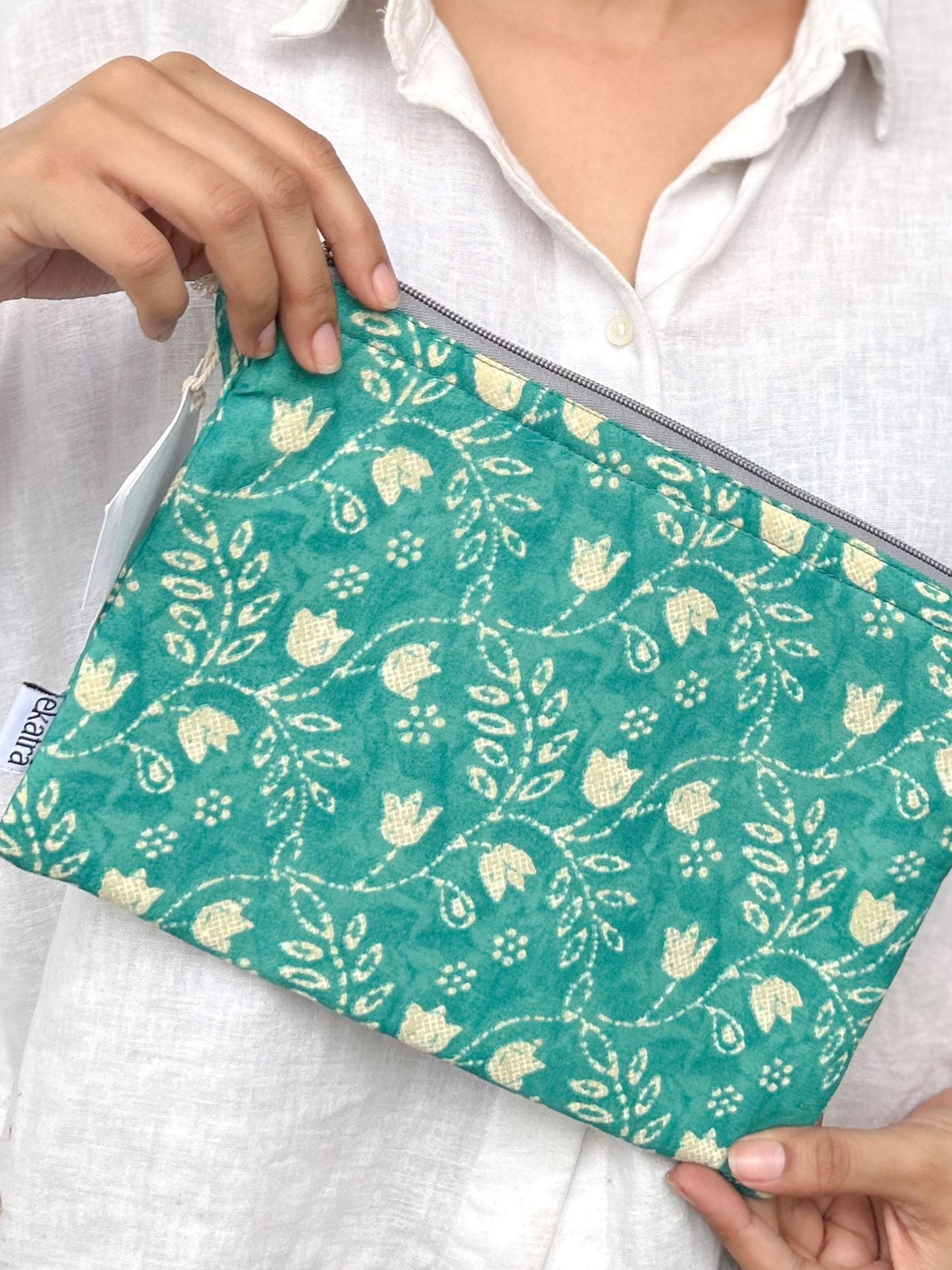 Sustainable Cotton Travel Organizer - Teal Floral