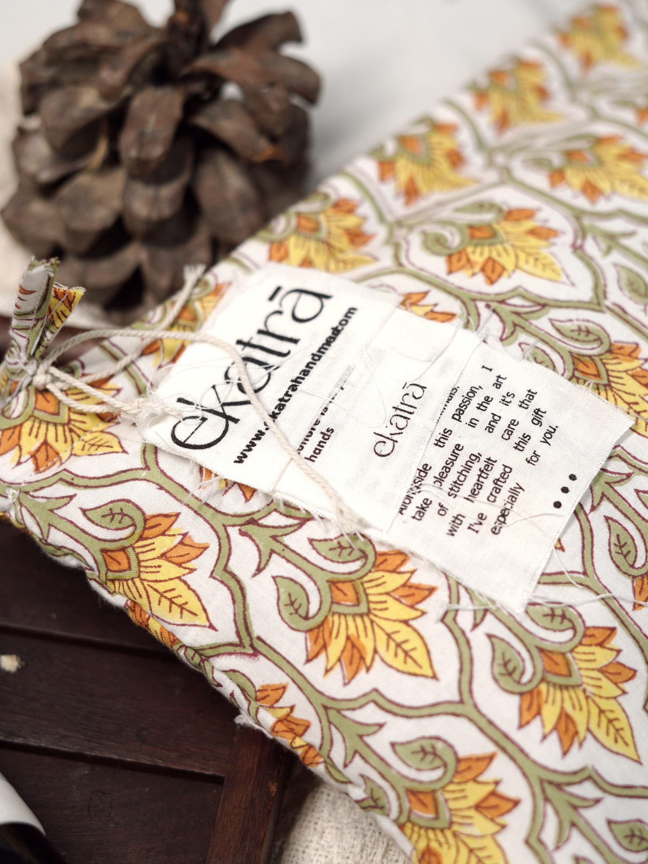 Sustainable Cotton Travel Organizer - Yellow