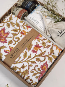 Sustainable Thoughtful Hamper - Pink Leafy Floral