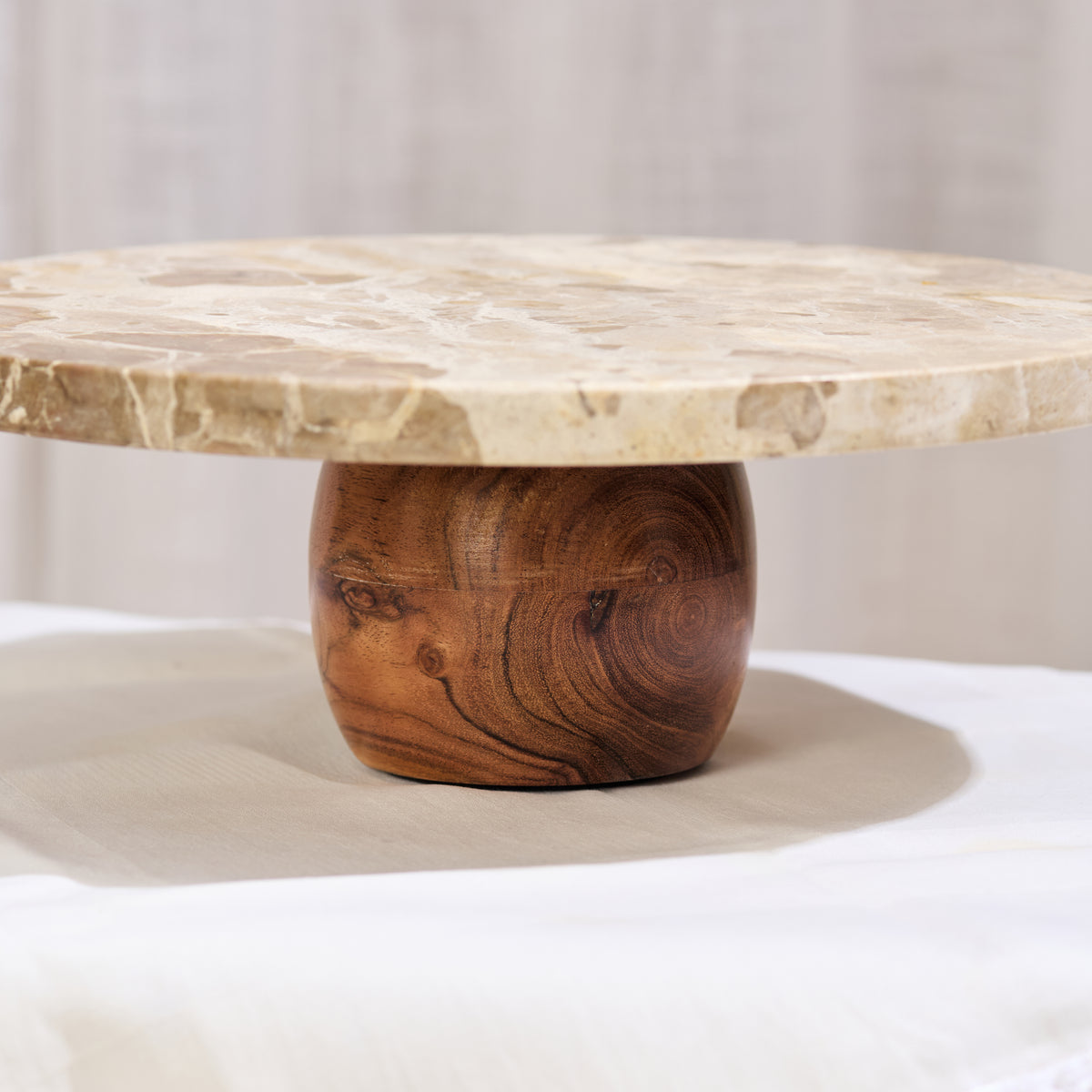 Capri Cake Stand