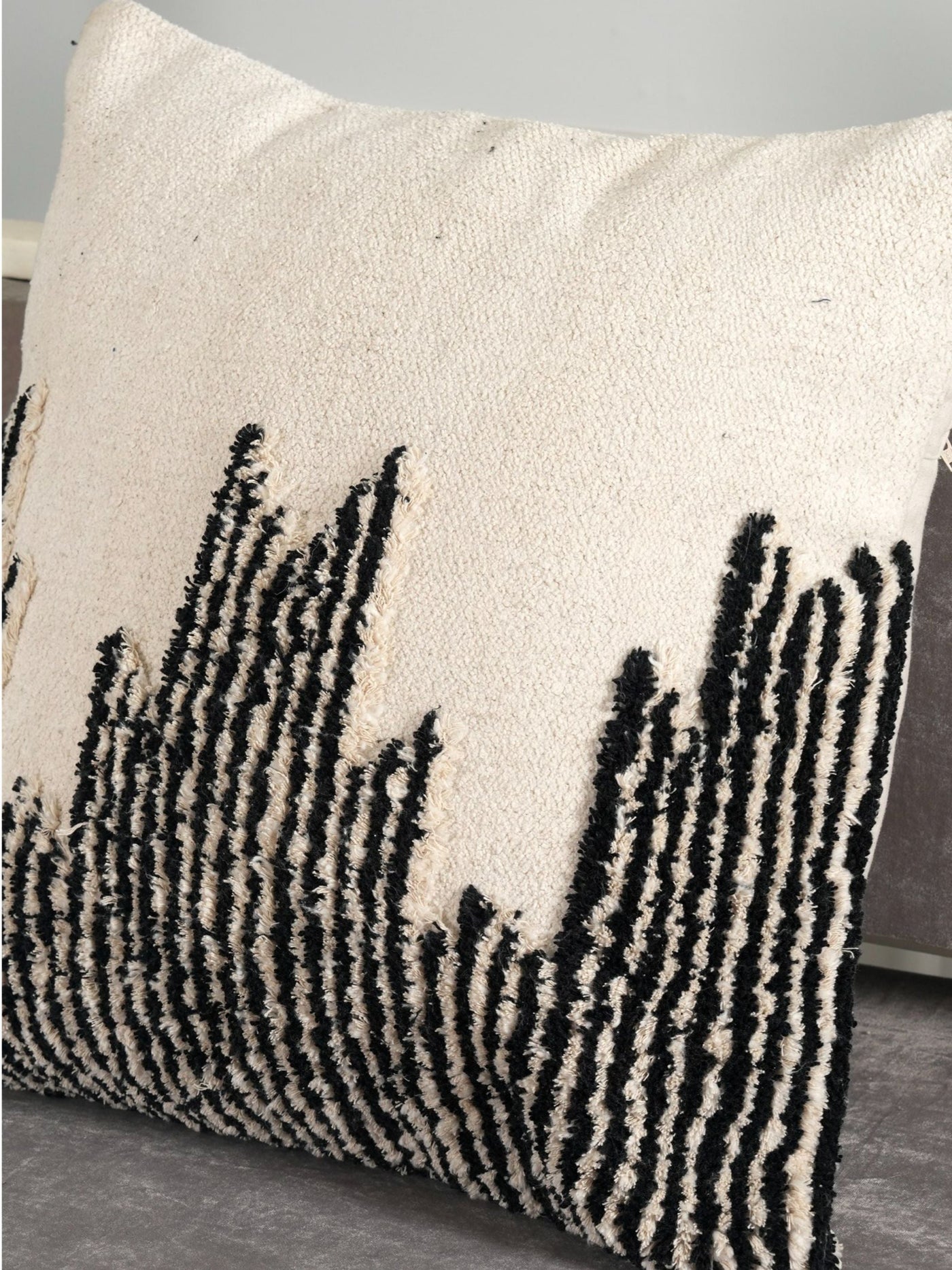 Textured Kilim Tufted Cushion Cover