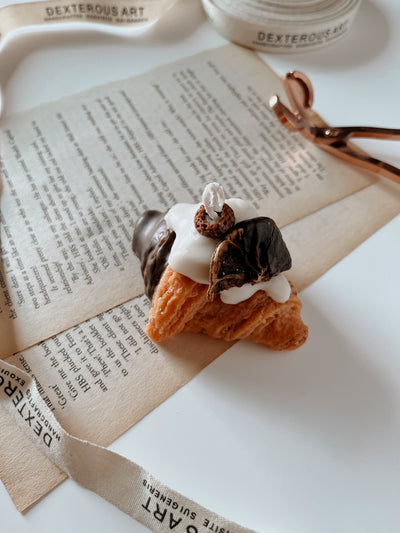 Croissant Candle