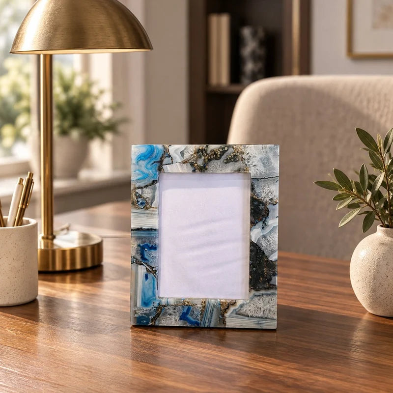 The Azzurro Agate Frame