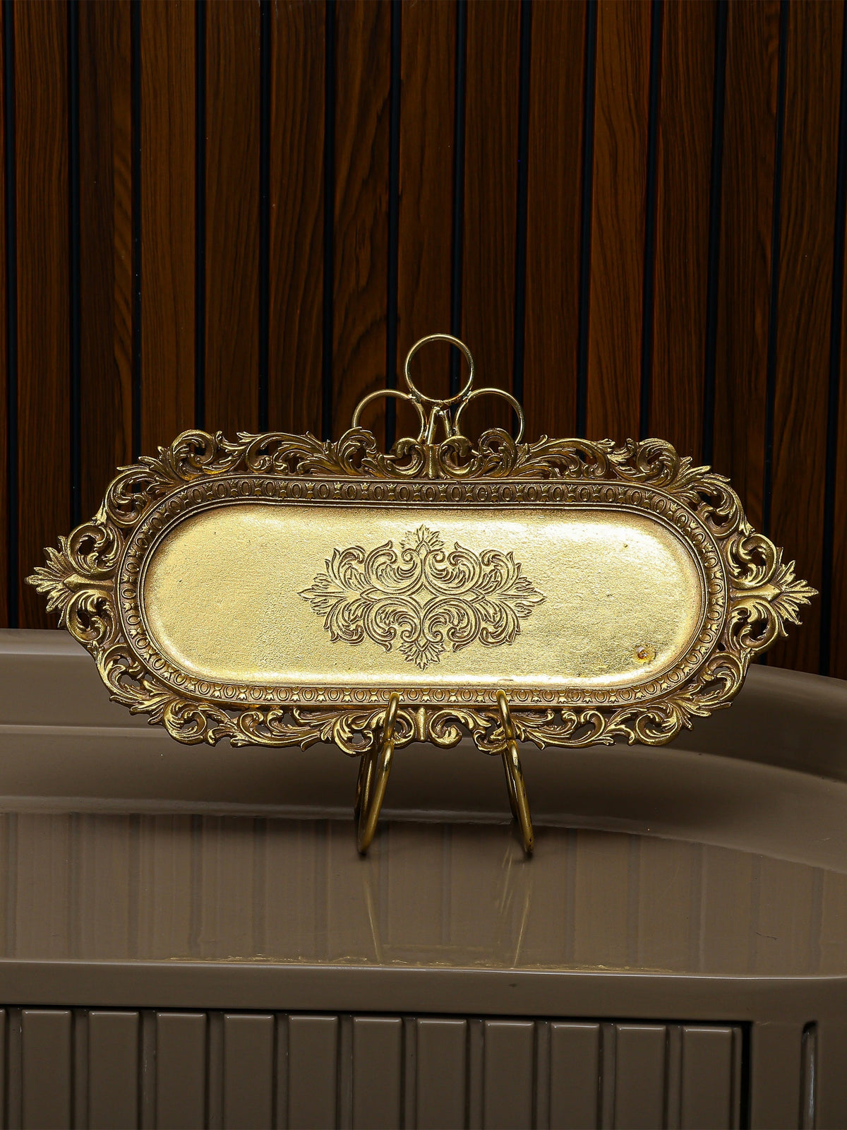 The Classic Vanity-Serving Tray