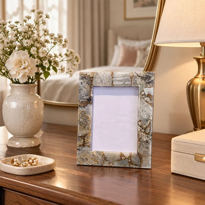 The Mistral Agate Frame