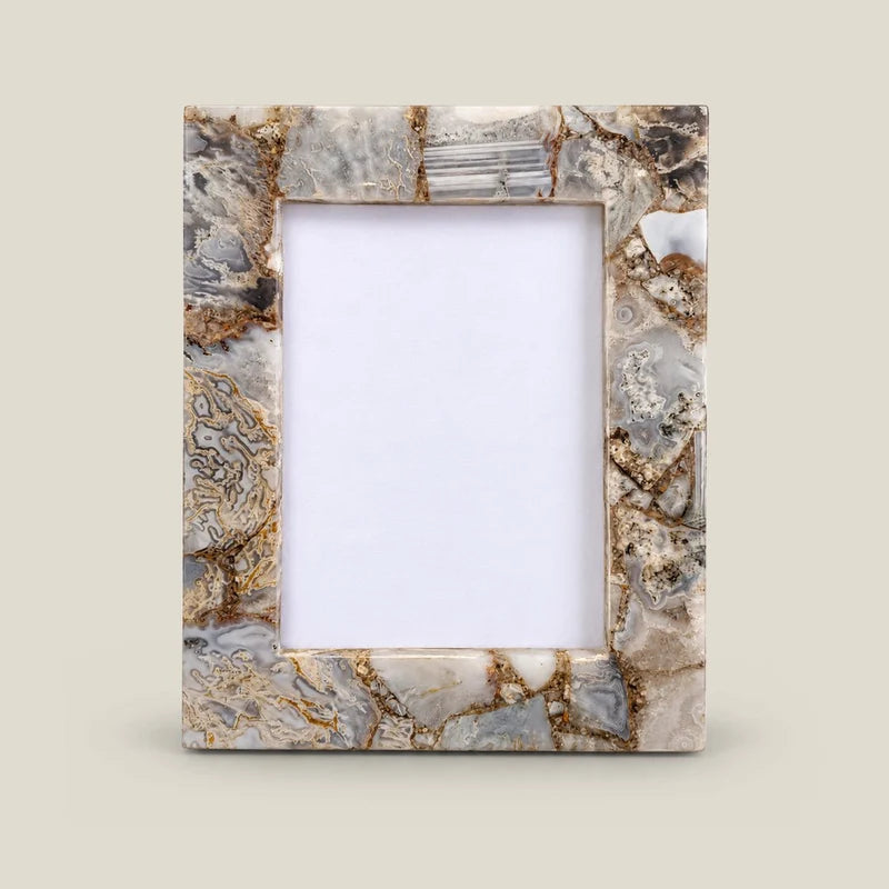 The Mistral Agate Frame