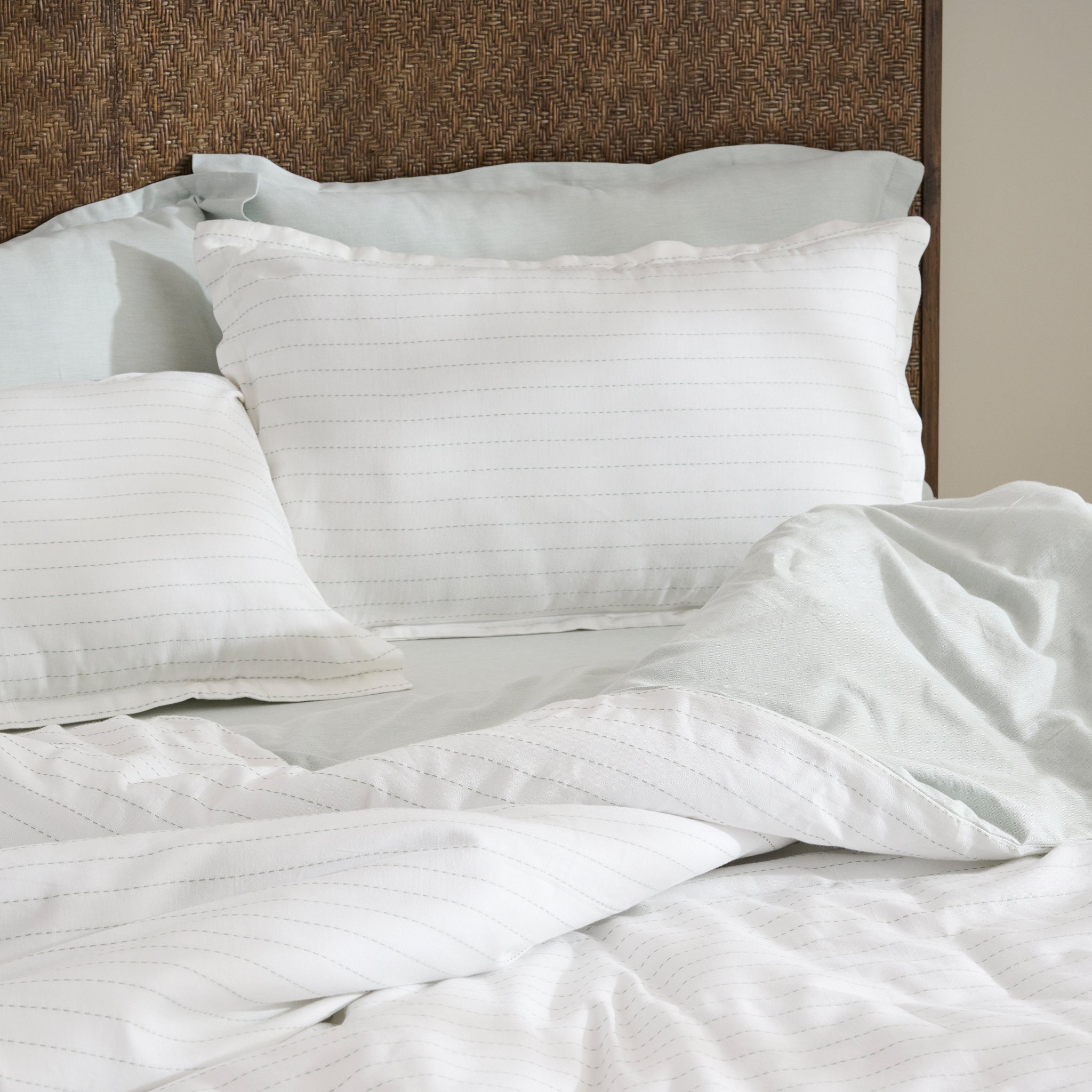 Tinsel Raindrop | Cotton Bamboo | Dobby | Comforter - Product Image 