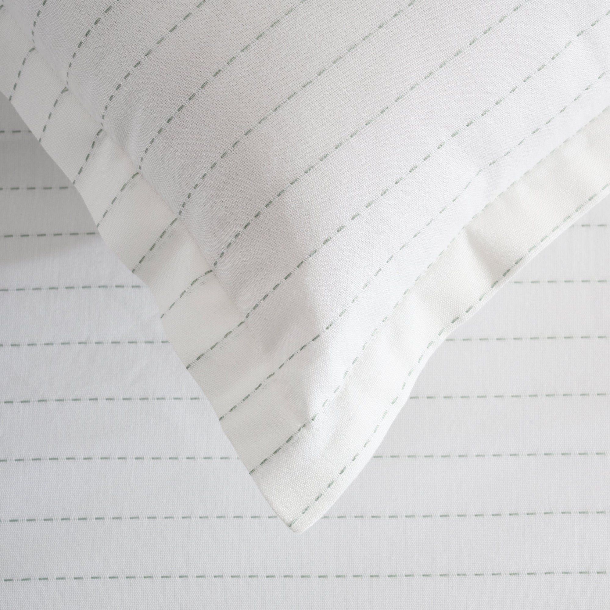 Tinsel Raindrop | Cotton Bamboo | Dobby | Comforter
