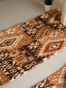 Table Runner - Handloom Tranquil Trellis