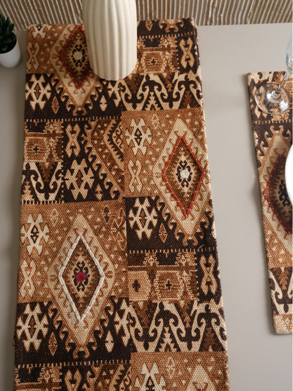 Table Runner - Handloom Tranquil Trellis
