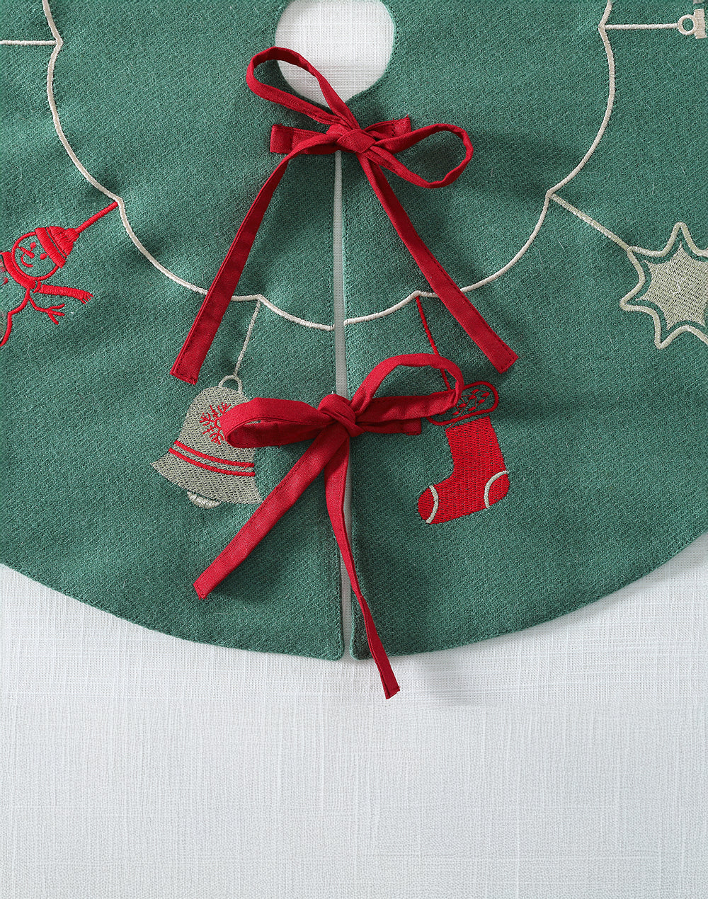 TREE SKIRT JINGLE BELL