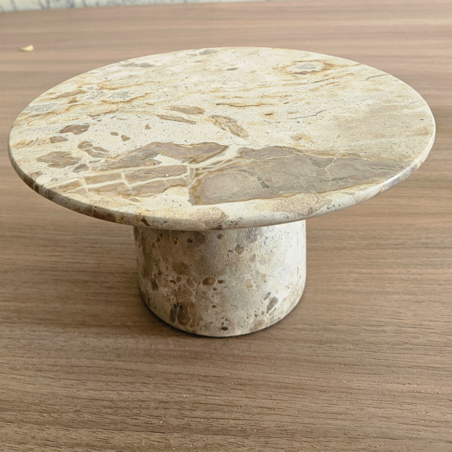 Albi pedestal